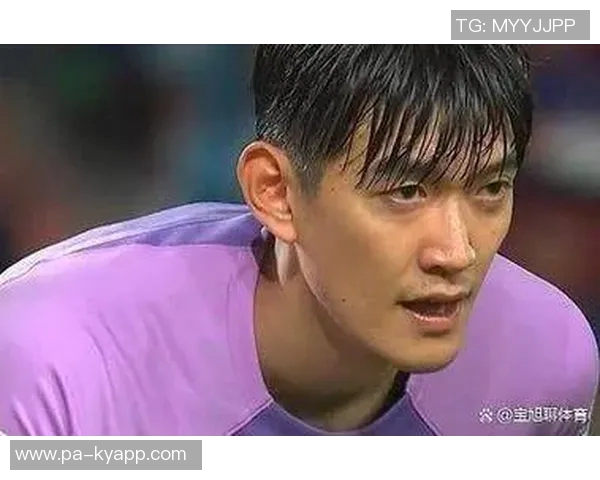 颜骏凌谈武磊动员作用强调球队争冠经验与心理负担轻松